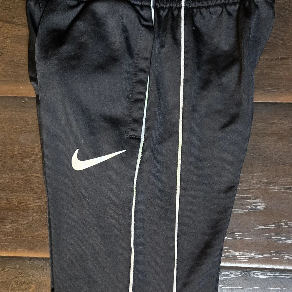 Nike Kids Black Joggers with White Swoosh - Picture 1 of 2